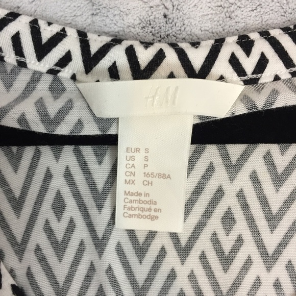 H&M Henley Womens Small Black and White V Neck Long Sleeve - Picture 5 of 9